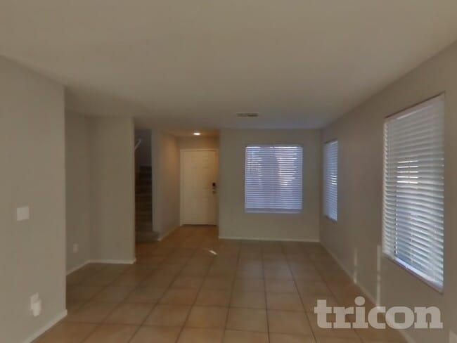 Photo - 2114 Seattle Shore St