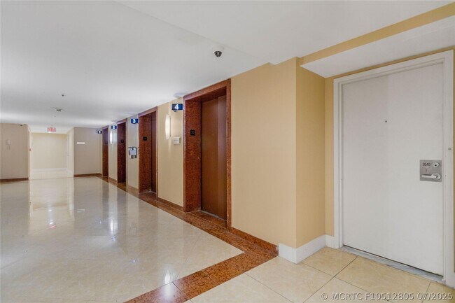 Photo - 1717 N Bayshore Dr Unit 3040