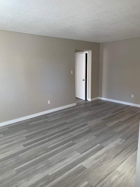 Photo - Somerset Apartments