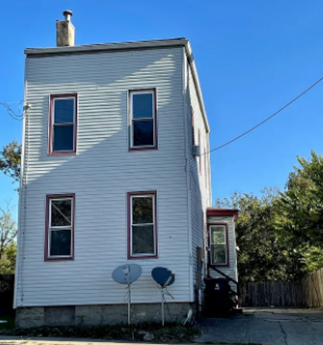 Photo - 1984 Harrison Ave House