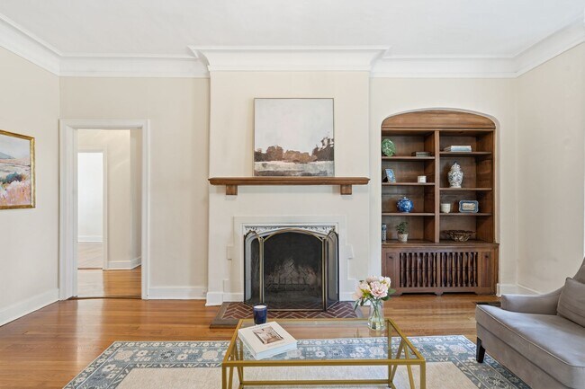 Photo - 3319 Pine St