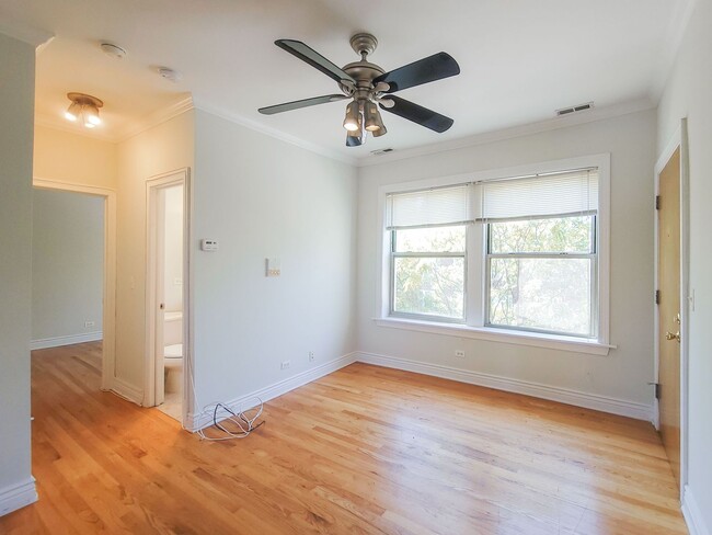 Photo - 1215 W Waveland Ave Apartamentos Unidad 1214-3