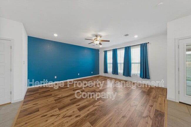 Photo - 9683 Shorebird Ln