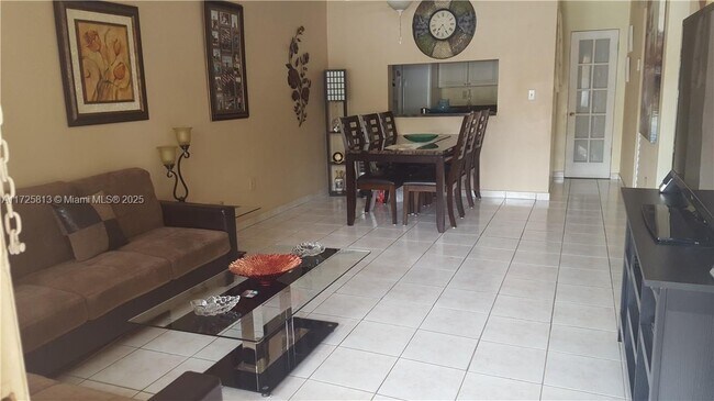 Photo - 6961 SW 129th Ave Unidad 1 Rental