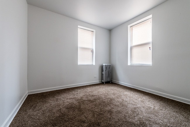 Photo - 5125 W Madison St