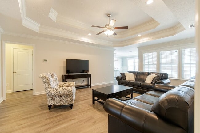 Photo - Beautiful 3-Bedroom Home with Modern Finishes and Outdoor Living in Nelson Hill NEAR the pond