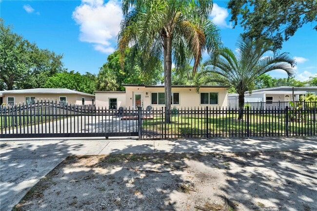Building Photo - 135 NW 121st St Rental