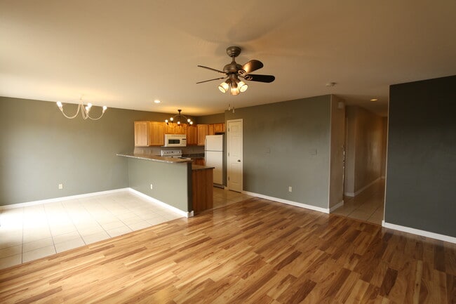 Building Photo - 1400 Kremer Dr Rental