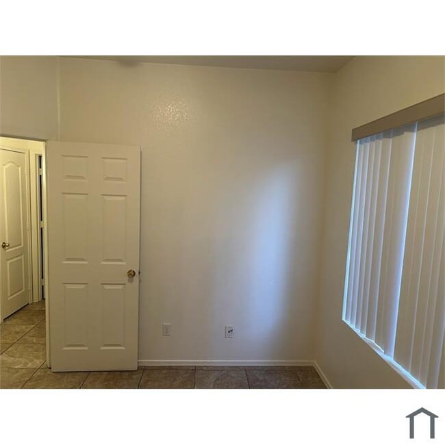 Photo - 9130 W Monte Vista Rd