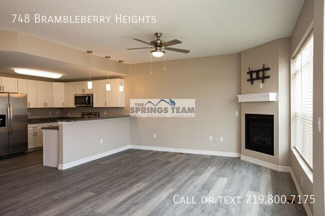 Photo - 748 Brambleberry Hts