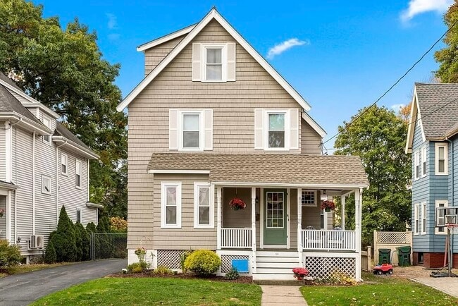 Photo - 28 Otis St Casa