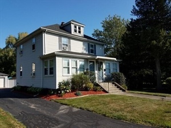 Photo - 4-6 Bishop St-