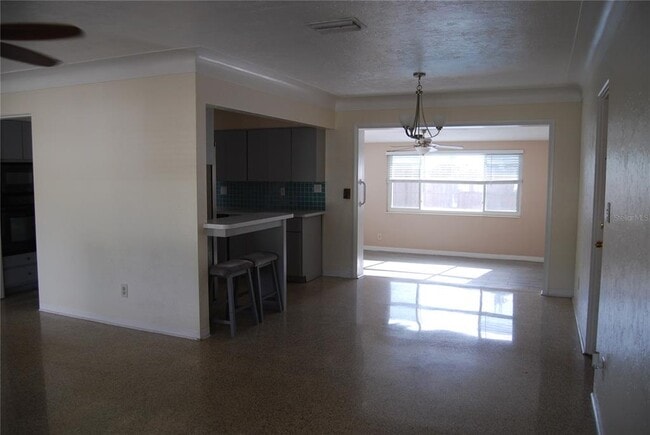 Photo - 2851 67th St N