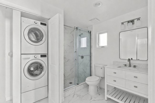 Photo - 3668 2nd Ave