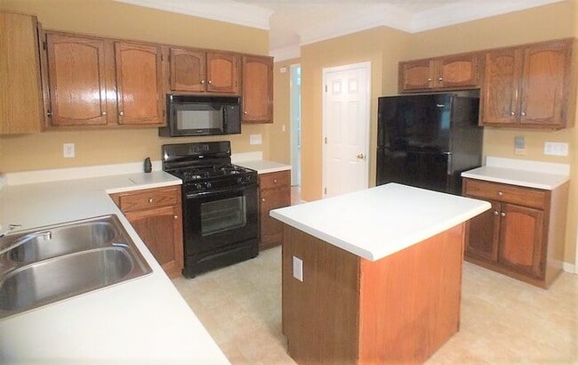 Photo - 2213 McQuiston Dr