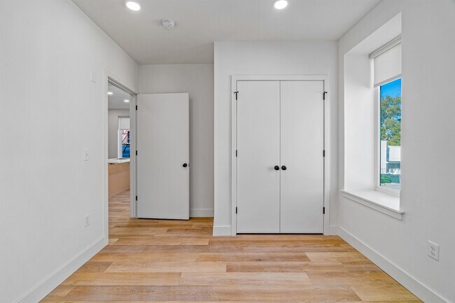 Photo - 293 Fairmount Ave Unidad 301