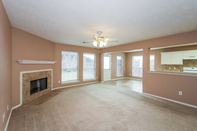 Photo - 16707 Great Oaks Glen Dr