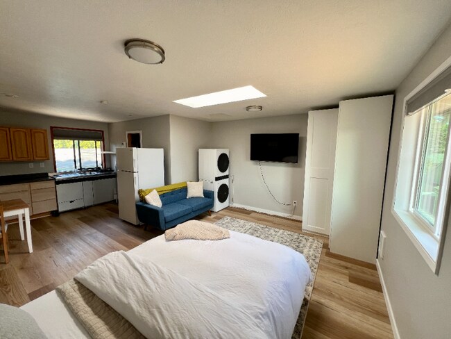 Photo - 13817 2nd Ave SW