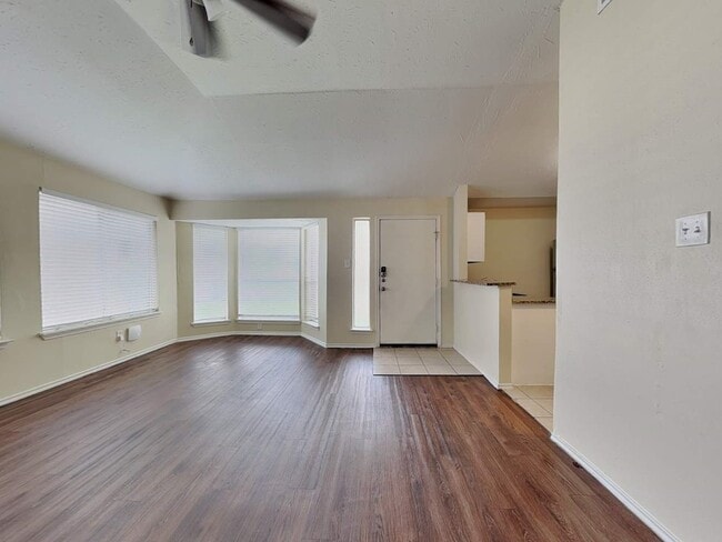 Photo - 3902 Mattingham Dr