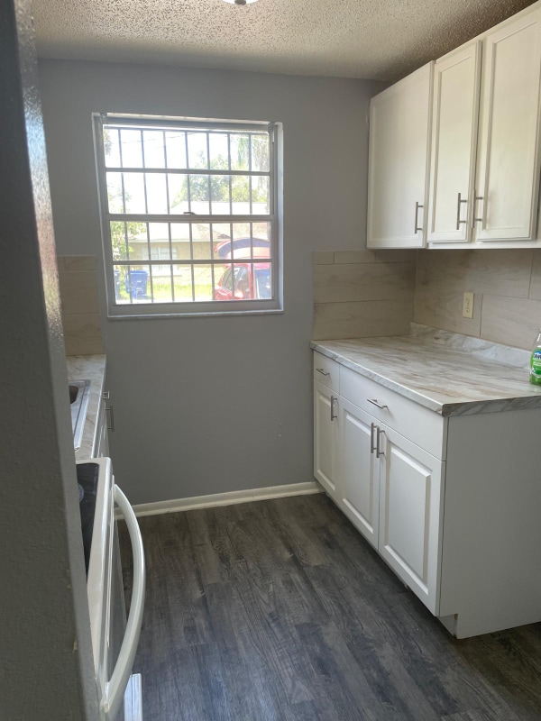 Photo - 925 S Castle Ct