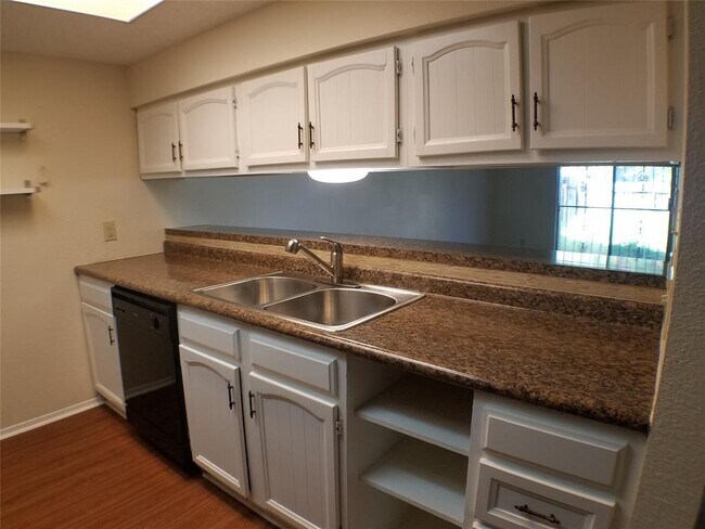 4908 Barkbridge Trail