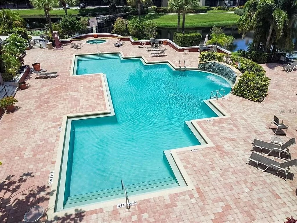 Pool and In Ground Jacuzzi - 10265 Gandy Blvd N (Saint Petersburg, FL)