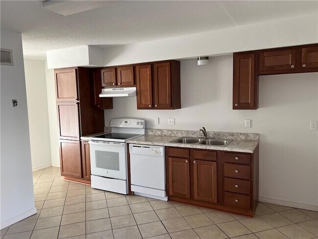 Photo - 824 Early St Unidad 2