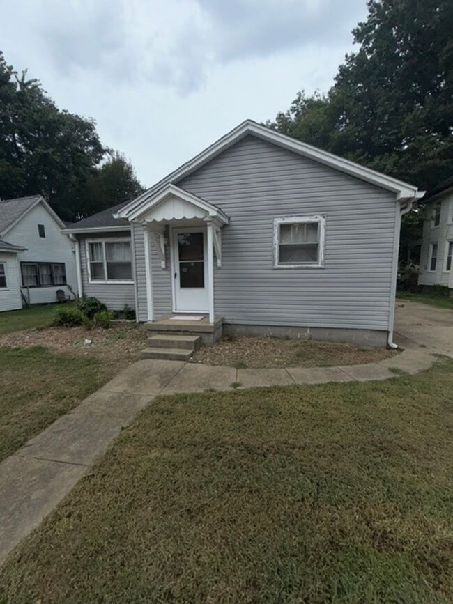 Building Photo - 730 Bayard Park Dr