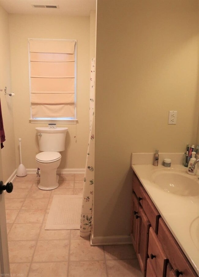Photo - 3 Bedroom 2.5 Home in Christiansburg!