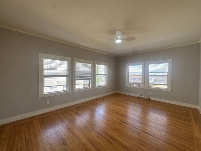 Building Photo - 1571 Pacific Ave Unit D