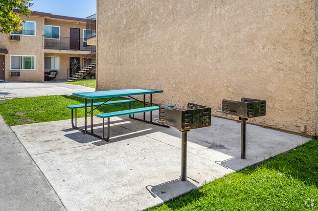 Barbecue and Picnic Table