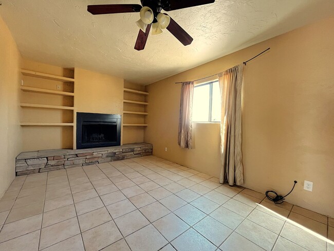 Photo - Splendid 4 Bedroom, 2 Bath Home Near Kirtland AFB! Available Now!