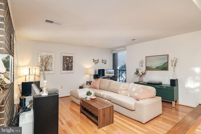 Photo - 2110 Bonnywood Ln Unit 102