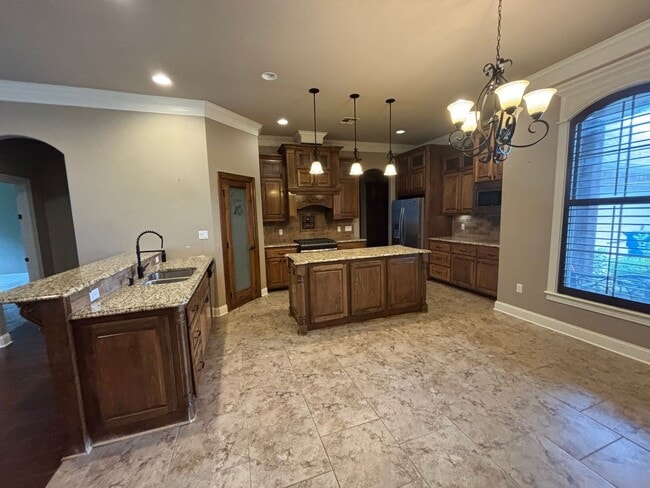 Photo - Large 4 Bedroom Home in Benton