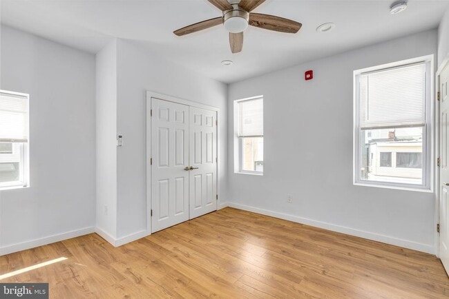 Photo - 2162 E York St