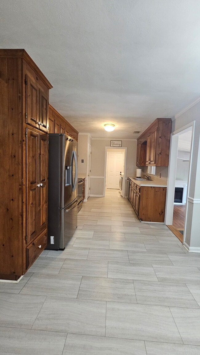 Photo - 445 W Chickasaw Rd