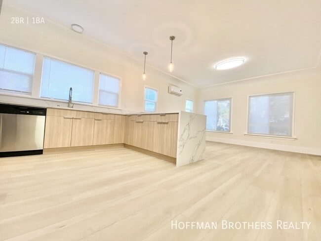 Photo - 865 N Las Palmas Ave Unit 865