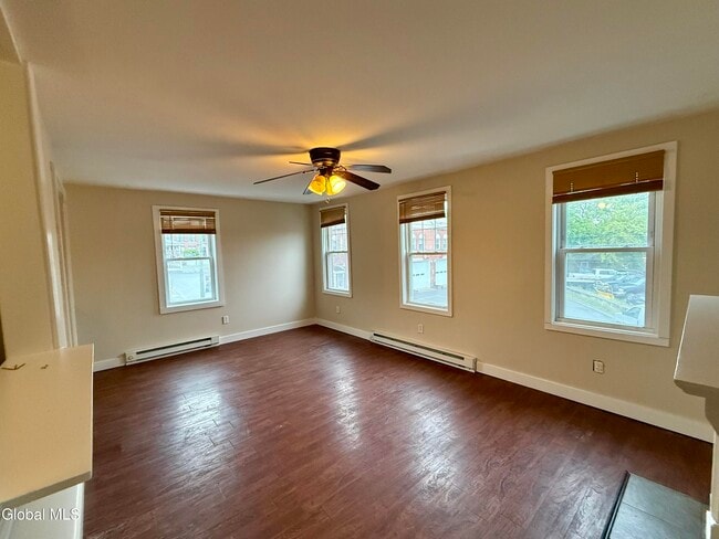 Photo - 751 Hudson Ave Unit 7
