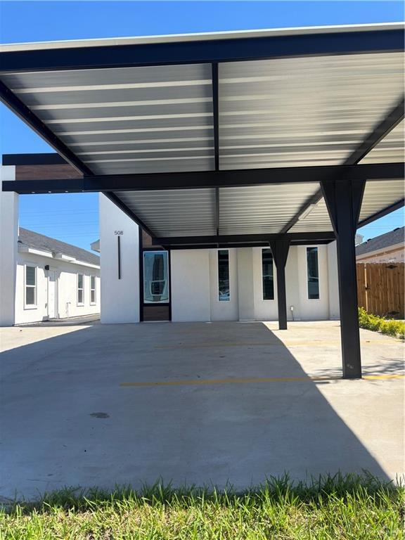 Photo - 16 Emerald N Ave Unidad #3