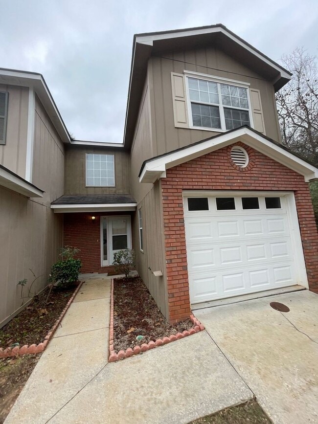 Photo - Briarwood West -