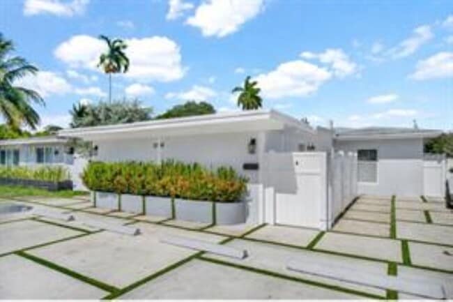 Photo - 1041 NE 9th Ave Unidad A1
