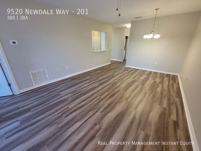 Photo - 9520 Newdale Way Unit 201