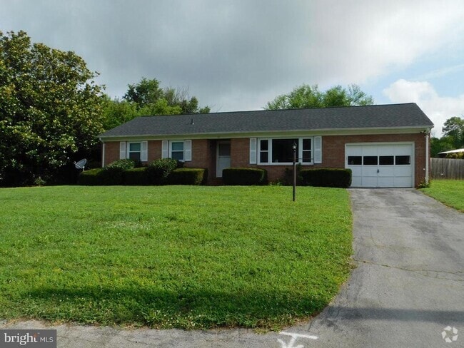 Building Photo - 14 Bel Voi Dr Rental
