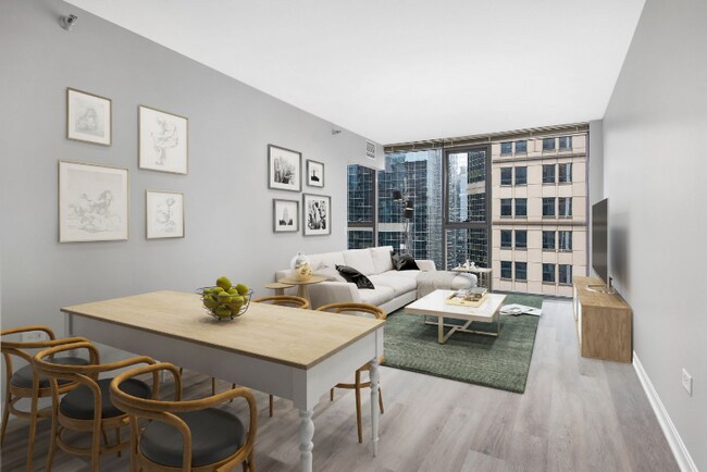 Photo - 216 N Wells St