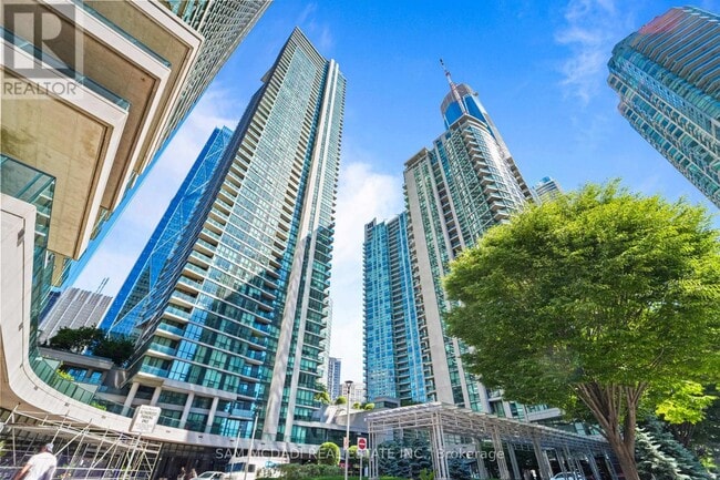 Photo - 18 Harbour St Unit 2304