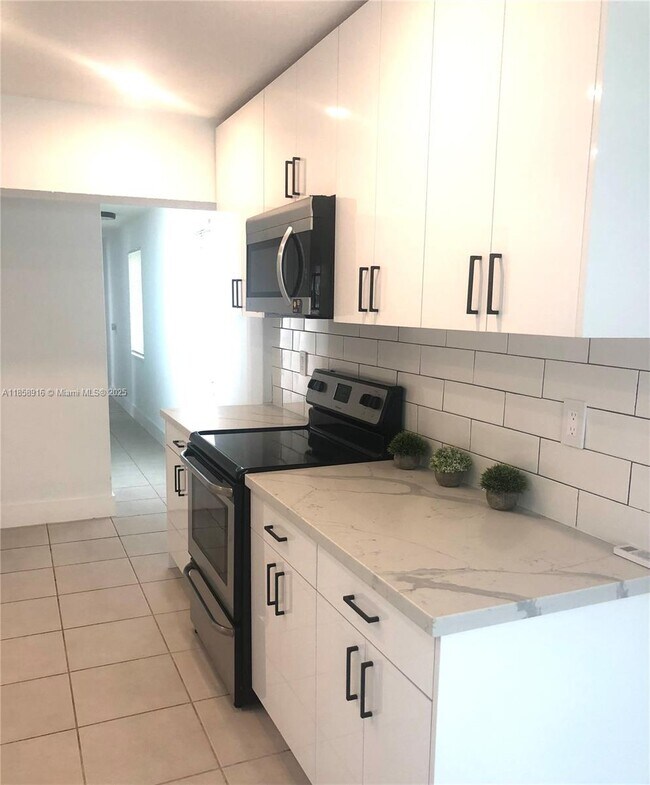Photo - 300 NW 97th St