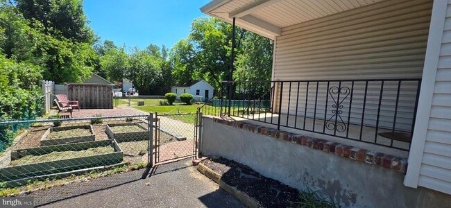 Photo - 246 Franklin St