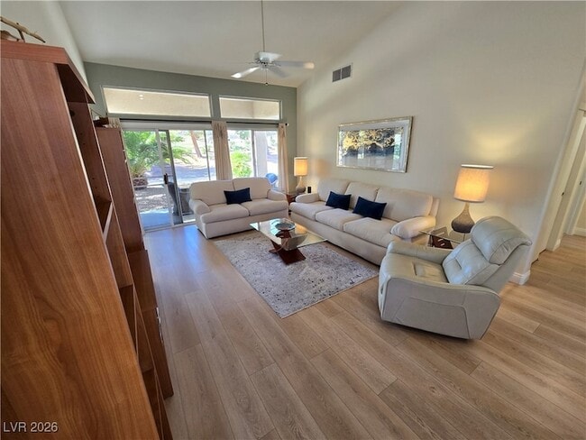 Photo - 10105 Hunter Springs Dr