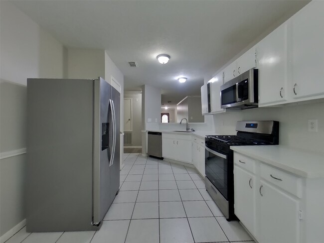 Photo - 18018 Heron Forest Ln