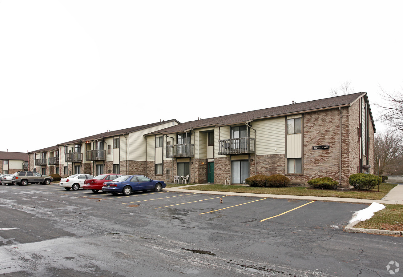 Maple Ridge Apartments - Maple Ridge Apartments